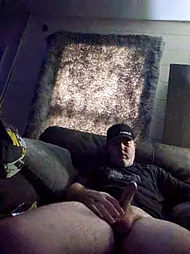 Snapshot of Hotredheadandtoungelasher chatting on February 19, 7:27 pm Hotredheadandtoungelasher online show from February 19, 7:27 pm