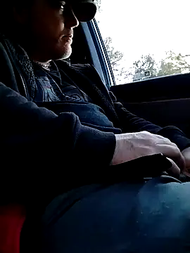 Snapshot of Hotredheadandtoungelasher chatting on February 20, 10:48 pm Hotredheadandtoungelasher online show from February 20, 10:48 pm