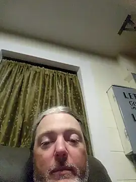 Snapshot of Hotredheadandtoungelasher chatting on October 9, 12:30 am Hotredheadandtoungelasher online show from October 9, 12:30 am