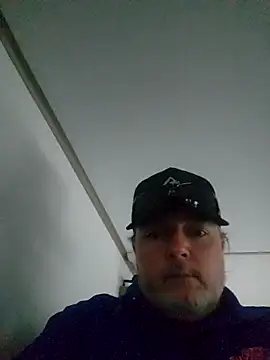 Snapshot of Hotredheadandtoungelasher chatting on October 27, 7:51 pm Hotredheadandtoungelasher online show from October 27, 7:51 pm