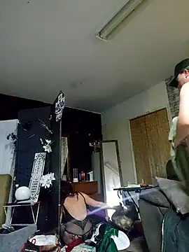 Snapshot of Hotredheadandtoungelasher chatting on October 30, 6:15 am Hotredheadandtoungelasher online show from October 30, 6:15 am