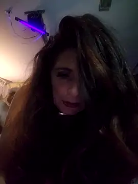 Snapshot of Hotredheadandtoungelasher chatting on November 4, 10:47 am Hotredheadandtoungelasher online show from November 4, 10:47 am