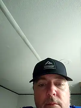 Snapshot of Hotredheadandtoungelasher chatting on November 8, 3:56 pm Hotredheadandtoungelasher online show from November 8, 3:56 pm