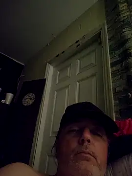 Hotredheadandtoungelasher online show from April 30, 6:14 pm