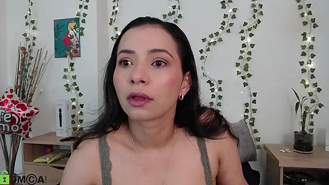 Snapshot of lairenbabe chatting on June 8, 11:32 am lairenbabe online show from June 8, 11:32 am