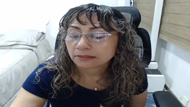 Snapshot of jesy_hot chatting on July 3, 12:17 am jesy hot online show from July 3, 12:17 am