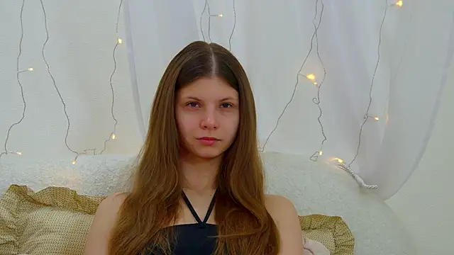 AudreyBarlow online show from February 13, 6:42 am