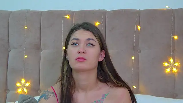 RachelSimpson online show from December 26, 5:04 am