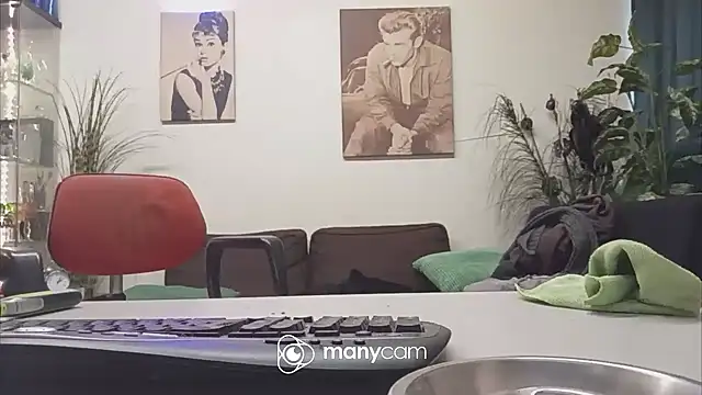 der dino30 online show from February 7, 8:55 am