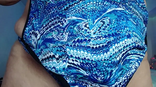 linapalacios online show from December 18, 3:34 am