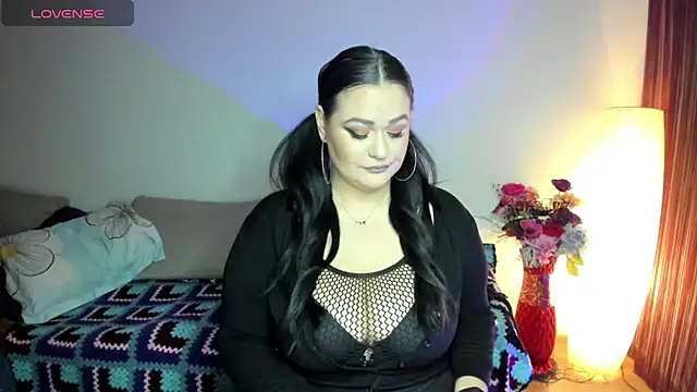 Laura sinner online show from March 18, 5:21 pm
