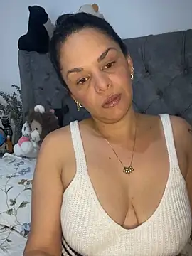 Snapshot of Kataliina chatting on November 21, 12:54 am Kataliina online show from November 21, 12:54 am