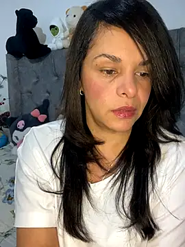 Snapshot of Kataliina chatting on November 29, 4:59 am Kataliina online show from November 29, 4:59 am