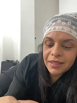 Snapshot of Kataliina chatting on February 27, 4:23 am Kataliina online show from February 27, 4:23 am