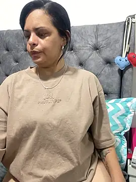 Snapshot of Kataliina chatting on May 31, 10:22 pm Kataliina online show from May 31, 10:22 pm