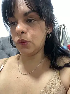 Snapshot of Kataliina chatting on June 3, 4:37 am Kataliina online show from June 3, 4:37 am