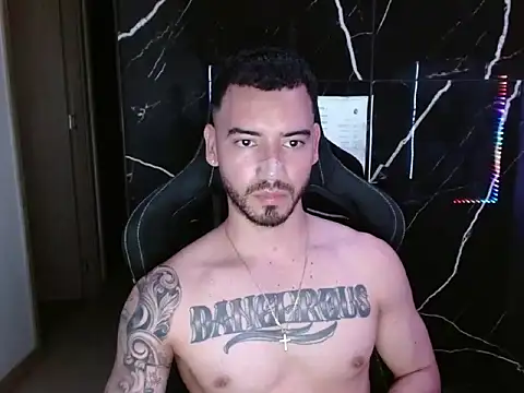 Snapshot of Dangerous-Men chatting on June 20, 1:52 am Dangerous-Men online show from June 20, 1:52 am