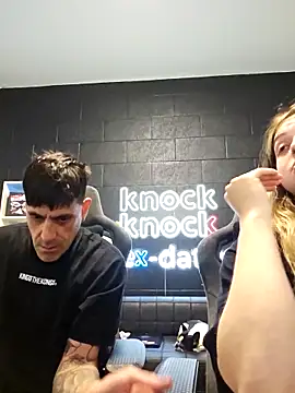 Elnonoykeila77 online show from November 10, 10:31 pm