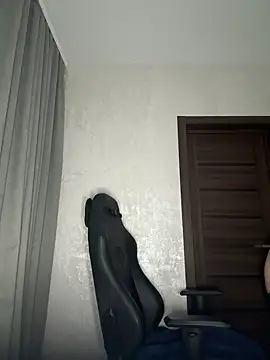 Evellyn online show from December 22, 4:27 pm