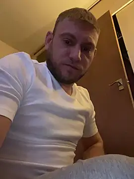 Weestud94 online show from January 7, 4:16 pm