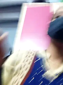 Snapshot of PihooGupta chatting on December 18, 7:36 am PihooGupta online show from December 18, 7:36 am