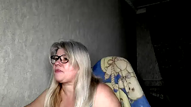 Diana 49 online show from January 6, 8:18 am