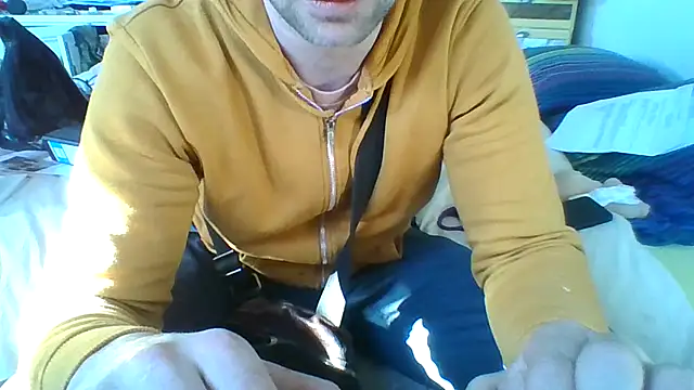 MmaxX004 online show from March 4, 3:04 pm