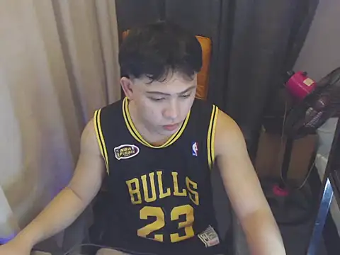 princeJayX online show from June 8, 10:04 am