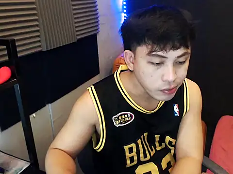 princeJayX online show from June 18, 9:09 am