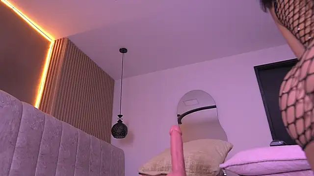 Snapshot of violeta_aroca chatting on July 14, 3:11 am violeta aroca online show from July 14, 3:11 am