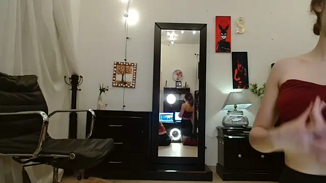 Snapshot of 3littleschoolteens chatting on March 16, 7:48 am 3littleschoolteens online show from March 16, 7:48 am