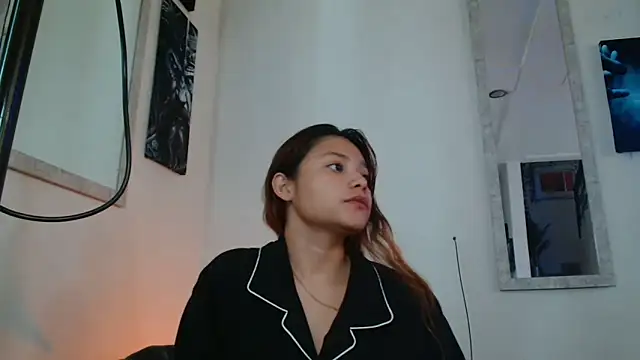 Snapshot of 3littleschoolteens chatting on September 10, 4:51 pm 3littleschoolteens online show from September 10, 4:51 pm