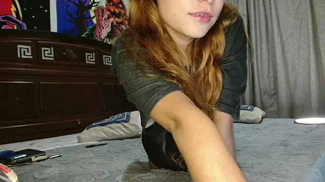 Snapshot of 3littleschoolteens chatting on October 5, 5:06 am 3littleschoolteens online show from October 5, 5:06 am