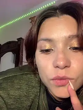 Snapshot of 3littleschoolteens chatting on October 18, 8:53 pm 3littleschoolteens online show from October 18, 8:53 pm