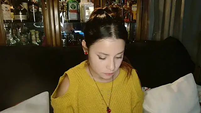 Snapshot of 3littleschoolteens chatting on December 4, 6:12 am 3littleschoolteens online show from December 4, 6:12 am