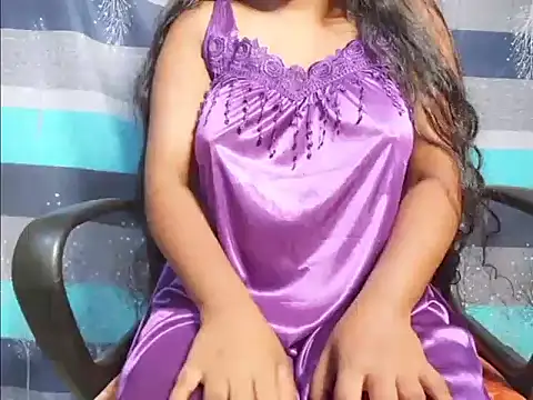 Snapshot of Savithri9 chatting on June 21, 2:52 pm Savithri9 online show from June 21, 2:52 pm