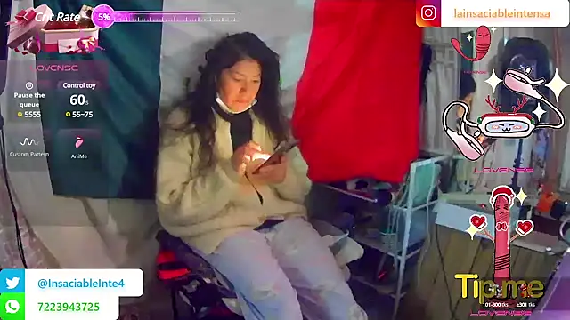 LaInsaciableIntensa online show from March 7, 12:45 pm