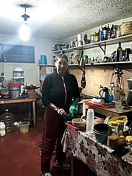 LaInsaciableIntensa online show from February 1, 12:31 am