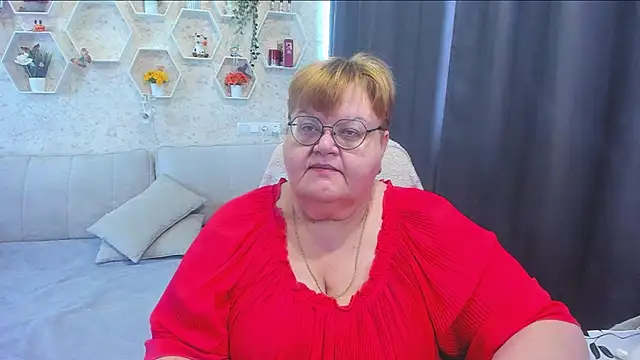 Snapshot of _big_love_ chatting on April 8, 8:25 am big love online show from April 8, 8:25 am