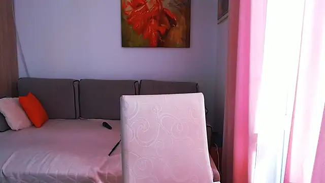 Snapshot of Magic_Blondie chatting on September 27, 1:27 pm Magic Blondie online show from September 27, 1:27 pm