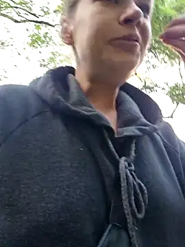 Snapshot of Keli_Jessi chatting on May 17, 2:13 pm Keli Jessi online show from May 17, 2:13 pm