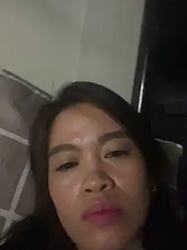 Snapshot of pinay4uwithagoodheart chatting on May 7, 5:07 pm pinay4uwithagoodheart online show from May 7, 5:07 pm