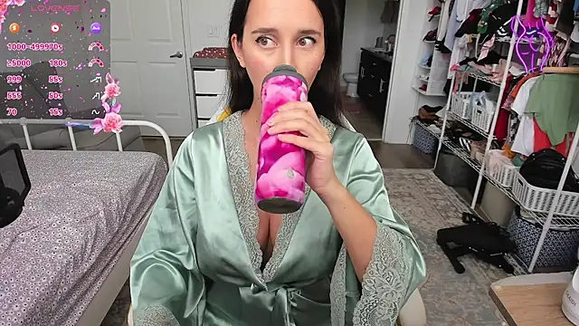 sweetbuttocks1 online show from February 4, 5:41 pm