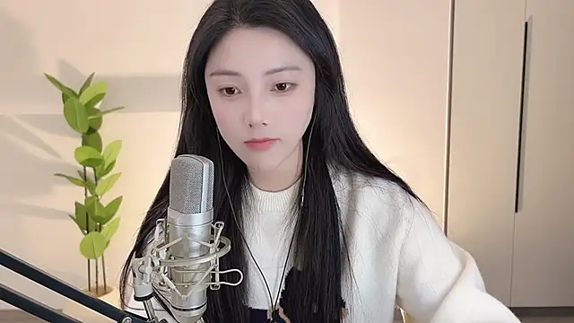 Snapshot of HaagenDazs_ chatting on February 21, 1:11 pm HaagenDazs  online show from February 21, 1:11 pm