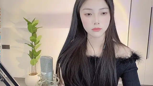 Snapshot of HaagenDazs_ chatting on February 23, 1:10 pm HaagenDazs  online show from February 23, 1:10 pm