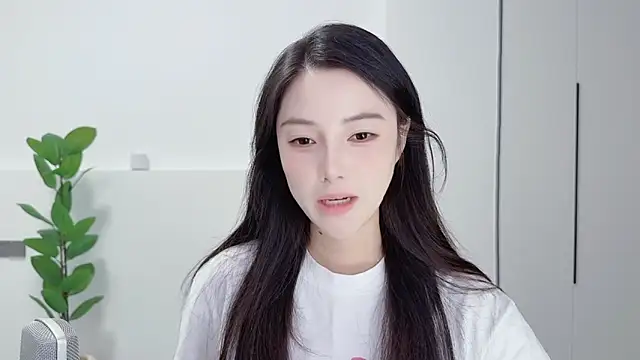 Snapshot of HaagenDazs_ chatting on September 18, 12:51 pm HaagenDazs  online show from September 18, 12:51 pm