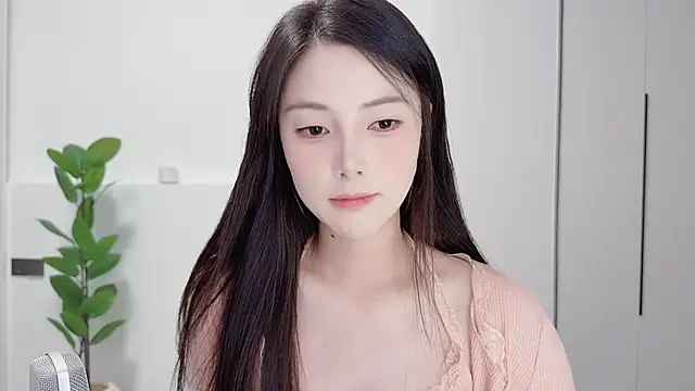 Snapshot of HaagenDazs_ chatting on October 9, 1:31 pm HaagenDazs  online show from October 9, 1:31 pm
