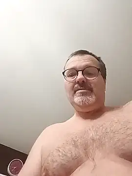 mike9473 online show from December 3, 7:38 am