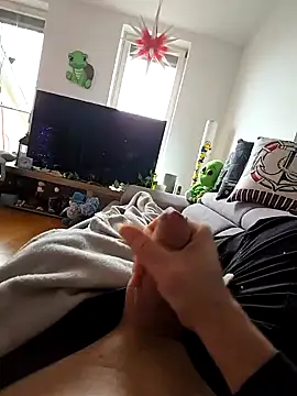 lovebbwgirly online show from December 27, 12:45 pm