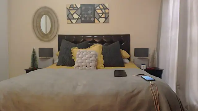 Snapshot of Creamyass22 chatting on December 16, 3:54 pm Creamyass22 online show from December 16, 3:54 pm